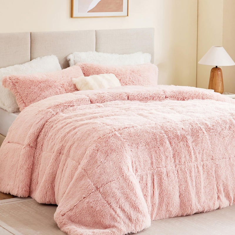 Intelligent Design Malea Shaggy Comforter Set, Long Faux Fur Cozy Down Alternative, Modern Casual Ultra Soft All Season Fluffy Bedding with Matching Sham, King/Cal King, Blush 3 Piece - Image 1